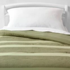 Toddler Waffle Striped Kids' Comforter - Pillowfort™ -Pillowfort Kids Outlet Store GUEST 850036d3 530b 429d 8899 ec0bce5f8a3d