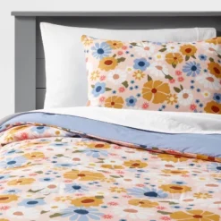 Vintage Floral Print Kids' Comforter Set - Pillowfort™ -Pillowfort Kids Outlet Store GUEST a907834d b67b 4094 ae4f 835e0e1e3e0a
