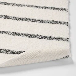 Striped Kids' Bath Rug Black & White - Pillowfort™ -Pillowfort Kids Outlet Store GUEST b7e68b59 fda0 431a b382 03b44abbf386
