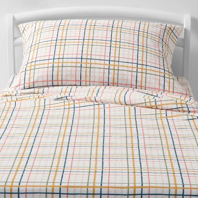 Plaid Print Cotton Kids' Sheet Set - Pillowfort™ 4 Plaid Print Cotton Kids' Sheet Set - Pillowfort™ - Image 4